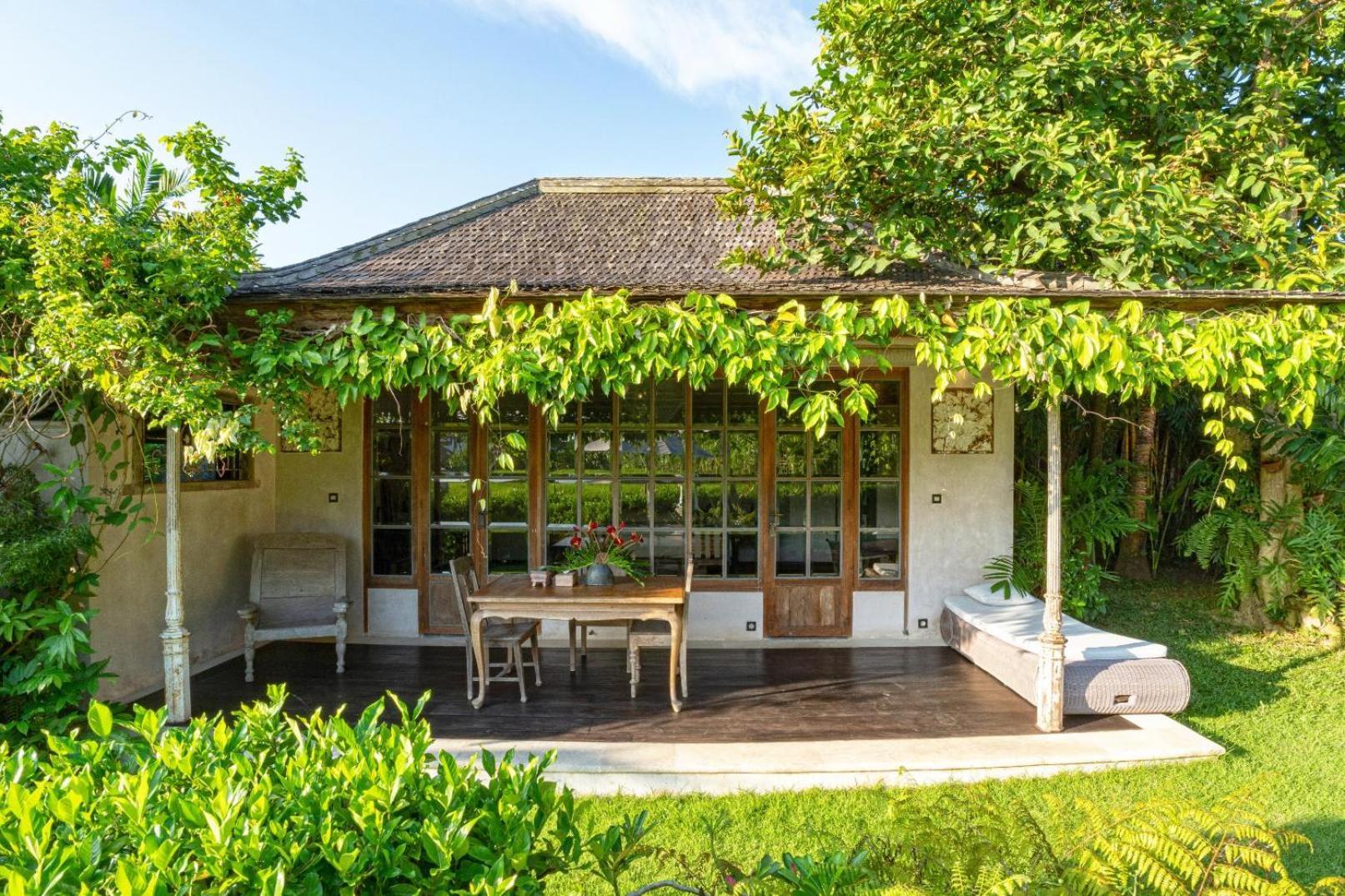 Villa Artis Canggu Εξωτερικό φωτογραφία